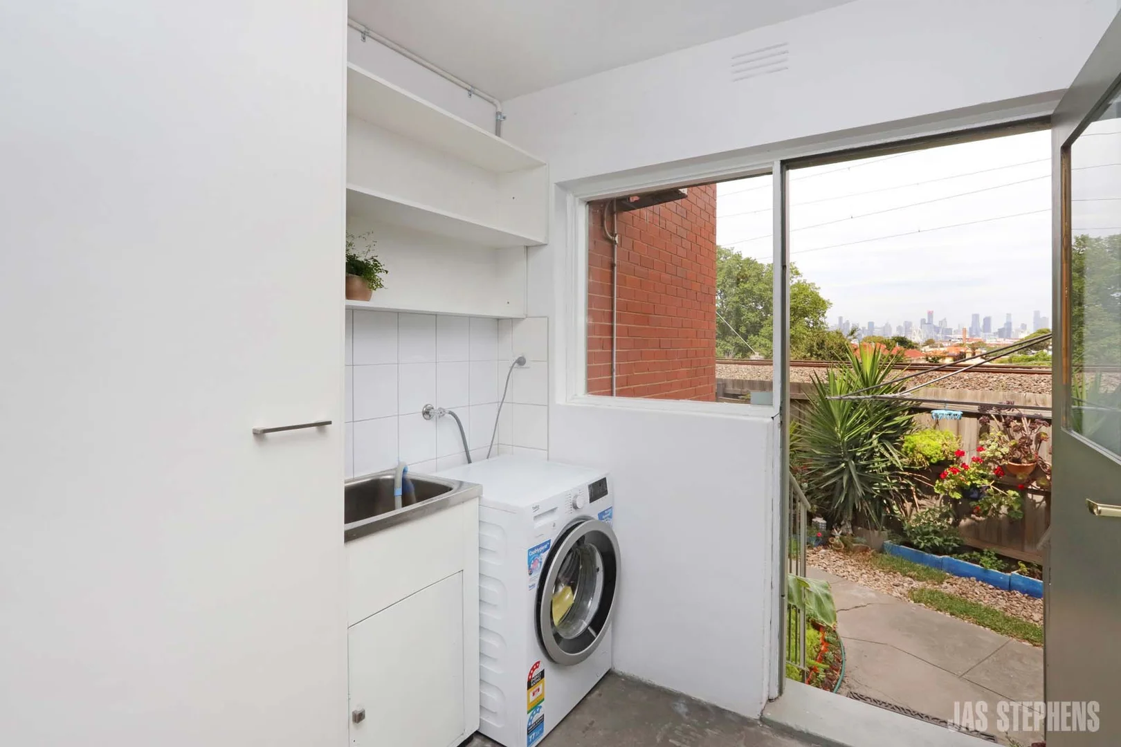 Additional image 8 of 8/117 Albert Street, Seddon VIC 3011