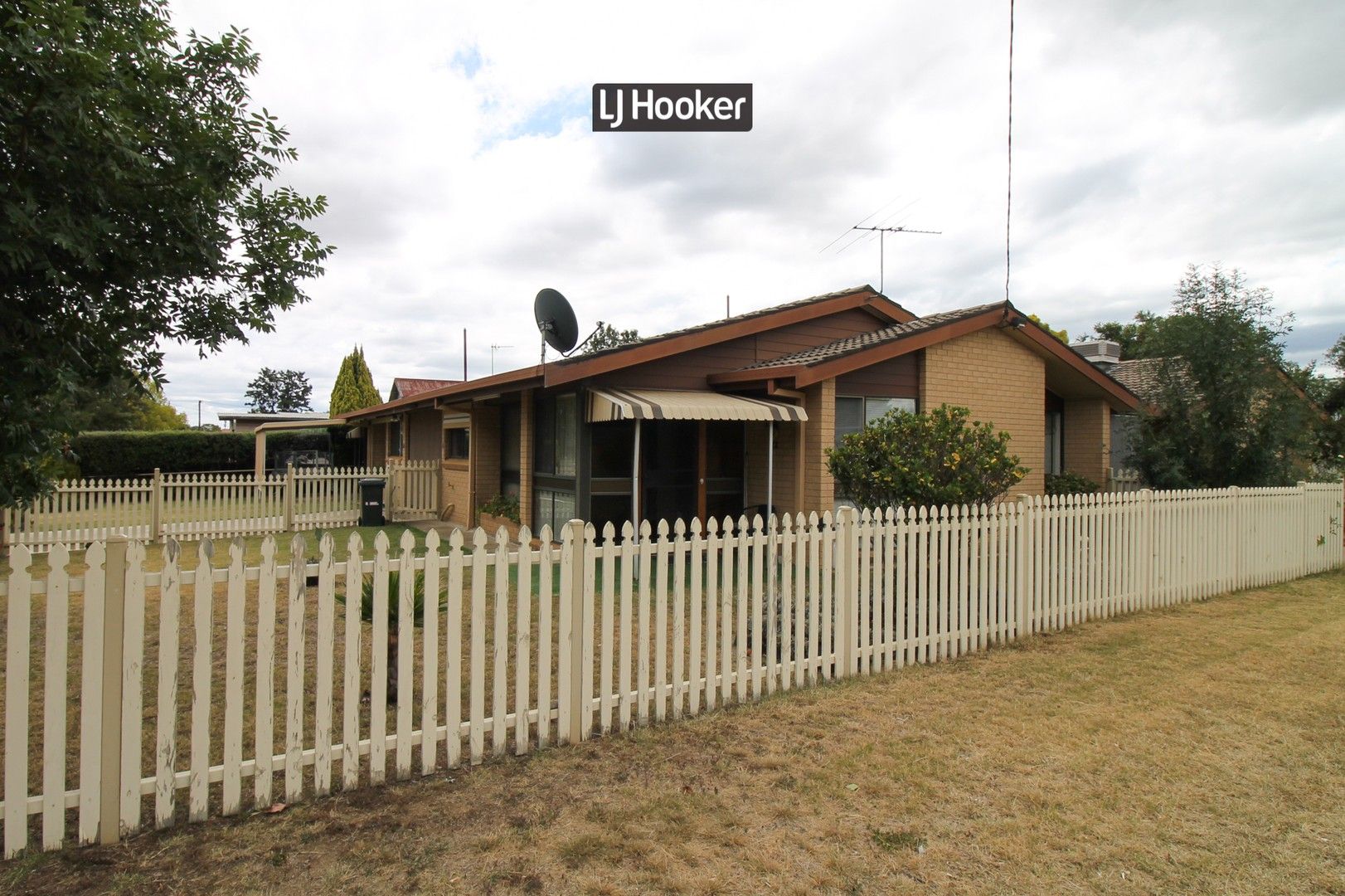 2/82 Lawrence Street, Inverell NSW 2360, Image 0