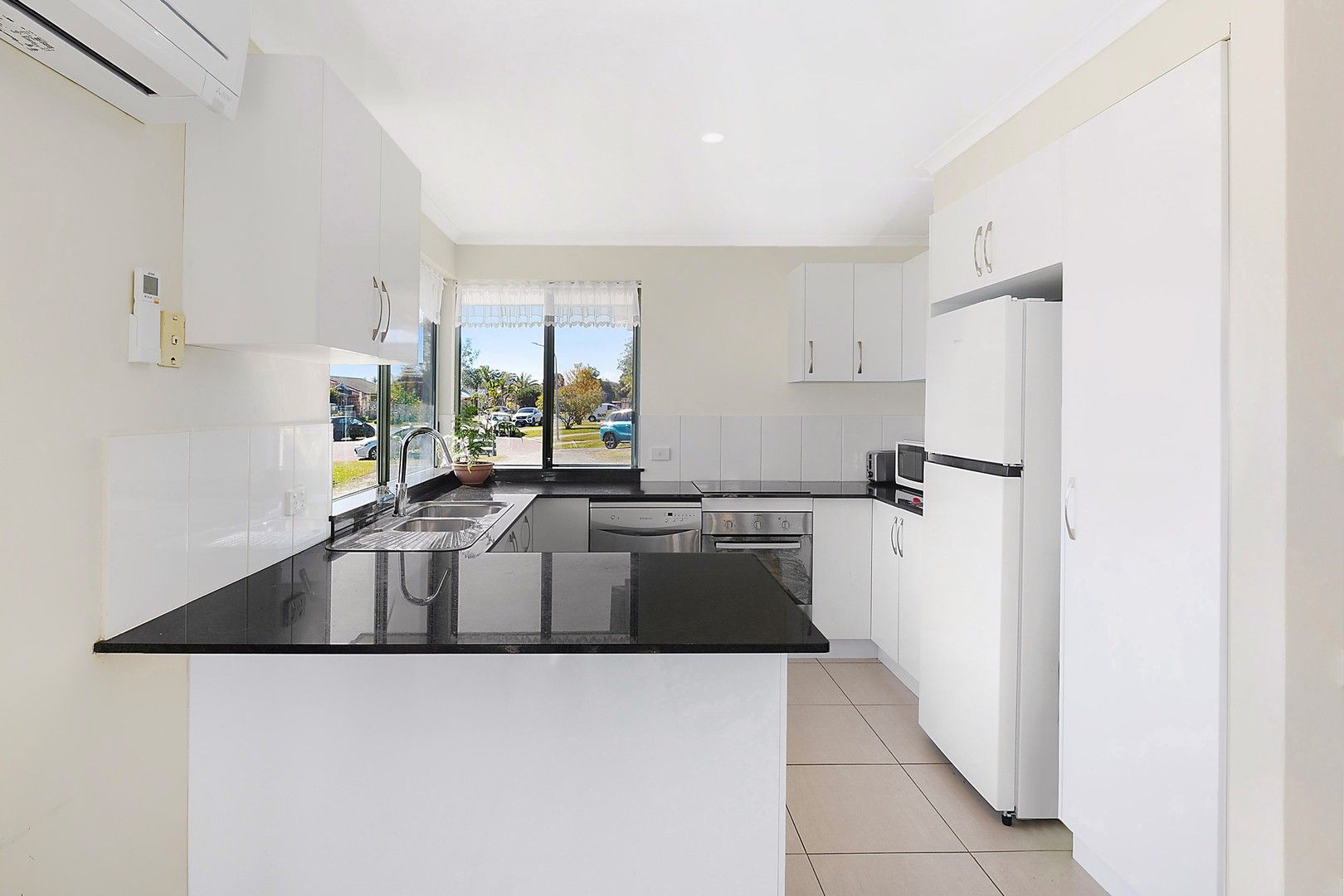 1&2/21 Eeley Close, Coffs Harbour NSW 2450, Image 0