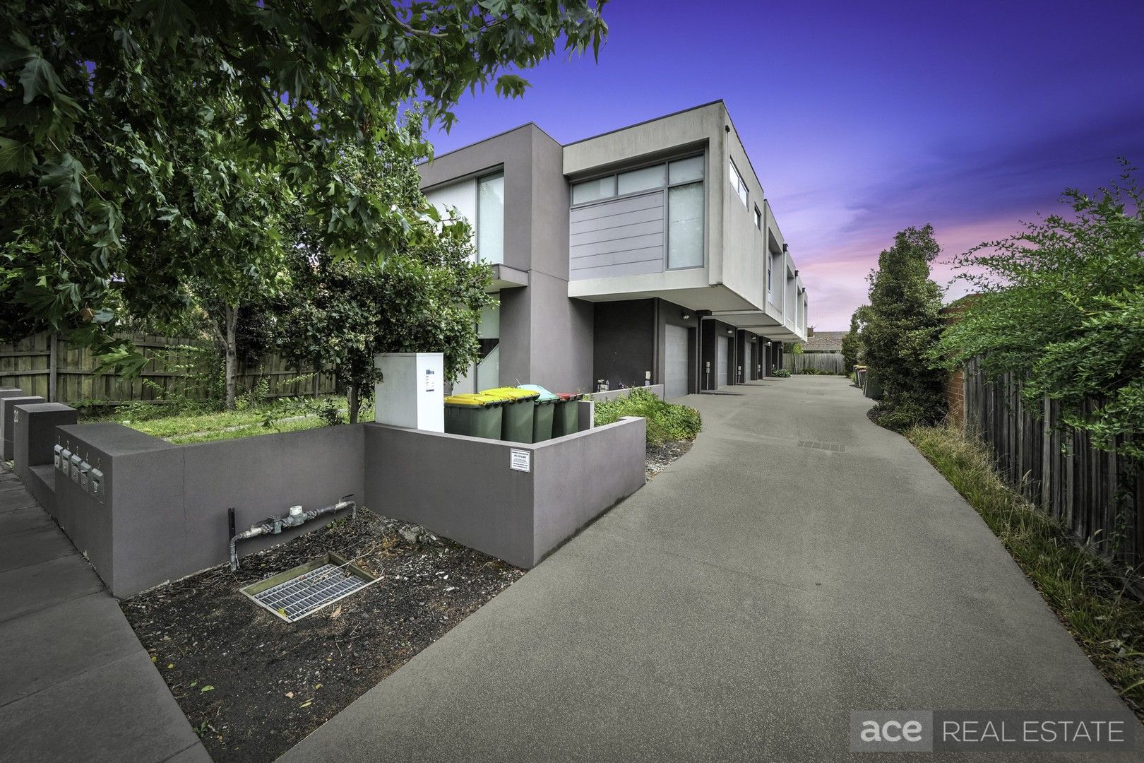 2 bedrooms Townhouse in 4/20 Ardyne Street MURRUMBEENA VIC, 3163