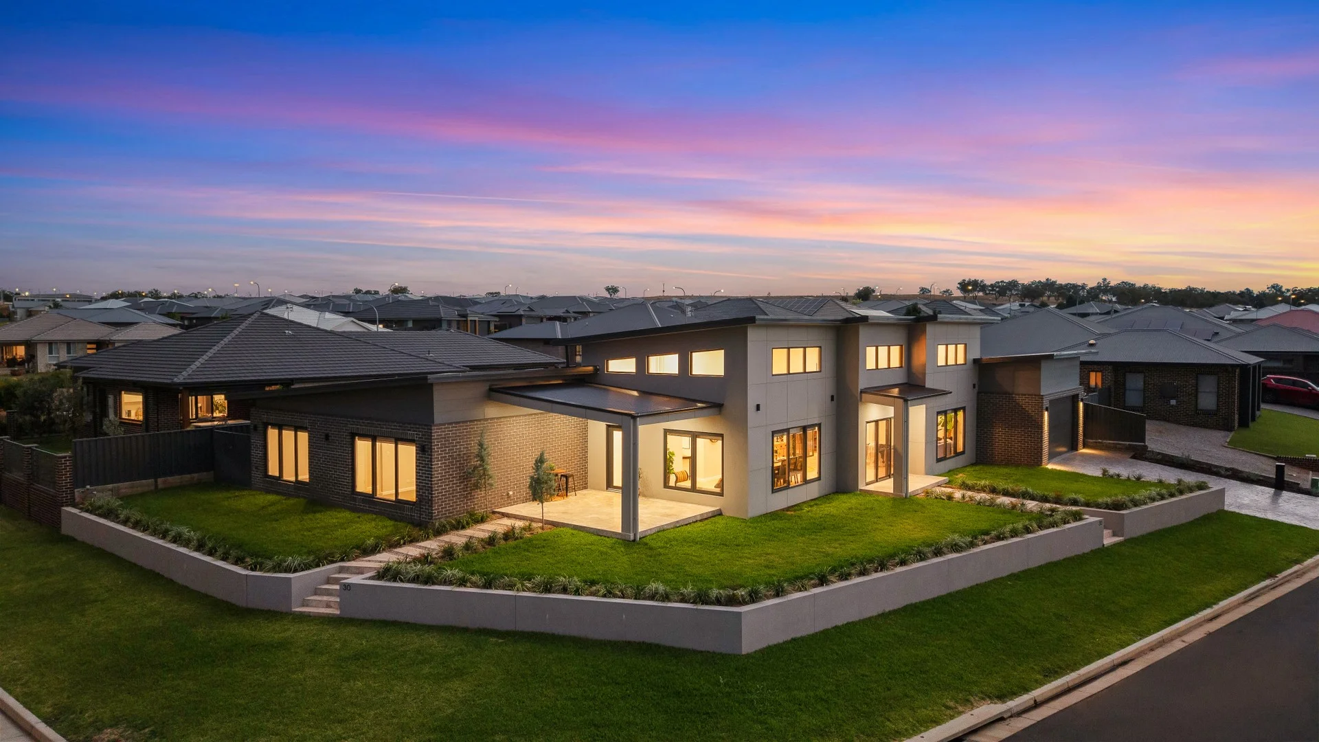 30 Lambrusco Way, Tamworth NSW 2340