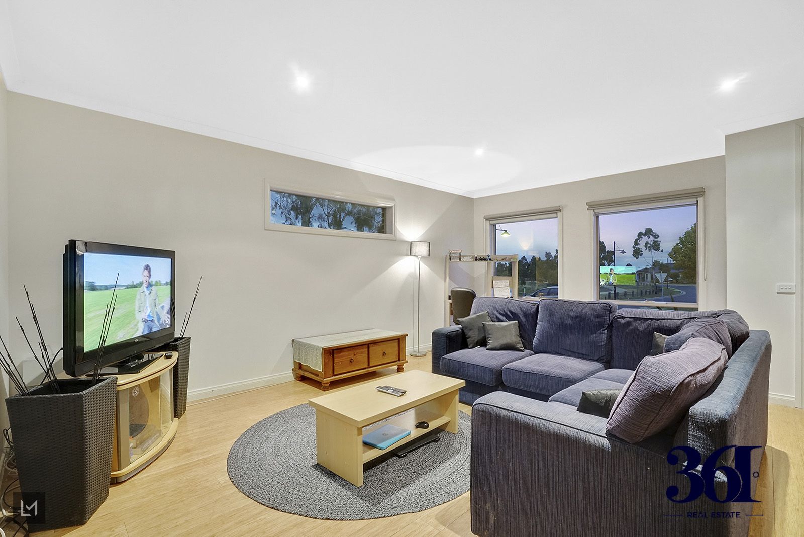 2/20 Sovereign Boulevard, Harkness VIC 3337, Image 2