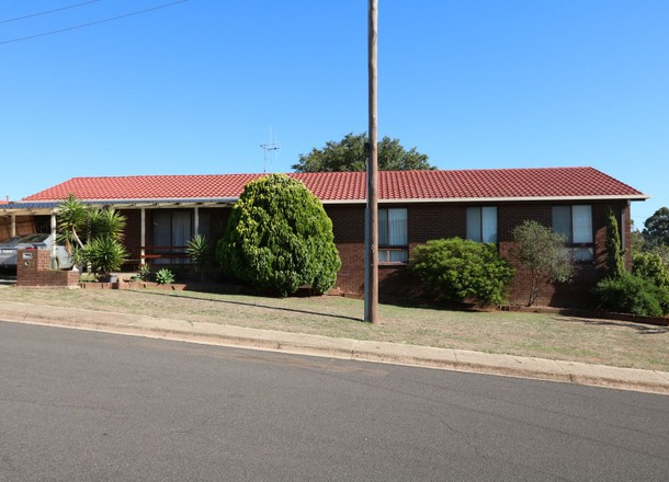 27 Pekin Road, Maryborough VIC 3465