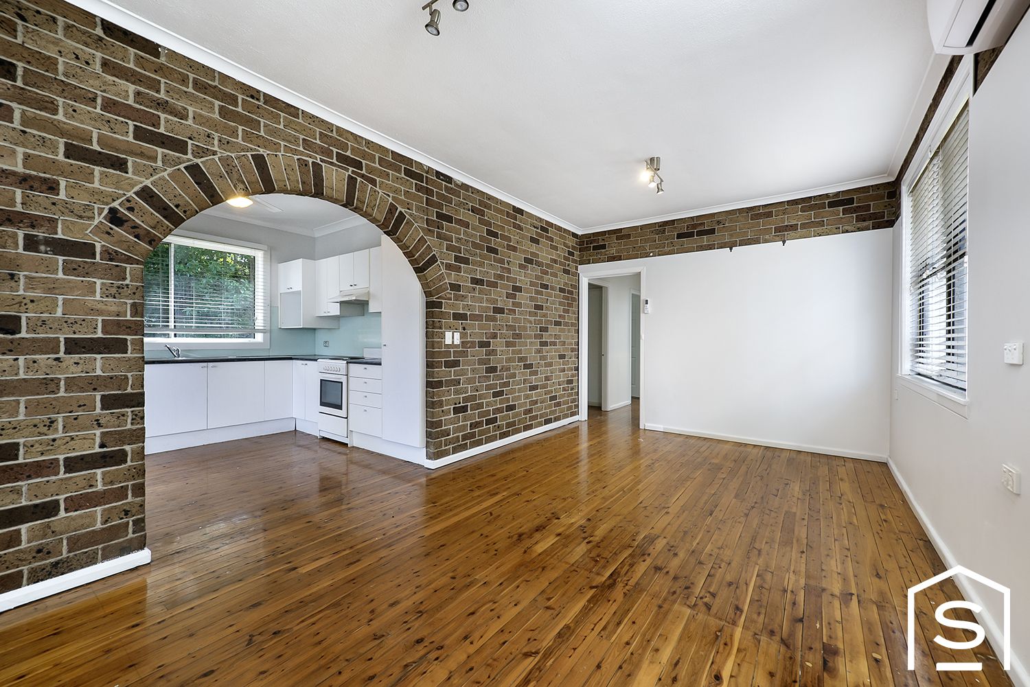 3 bedrooms House in 34 Kendall Street ERMINGTON NSW, 2115