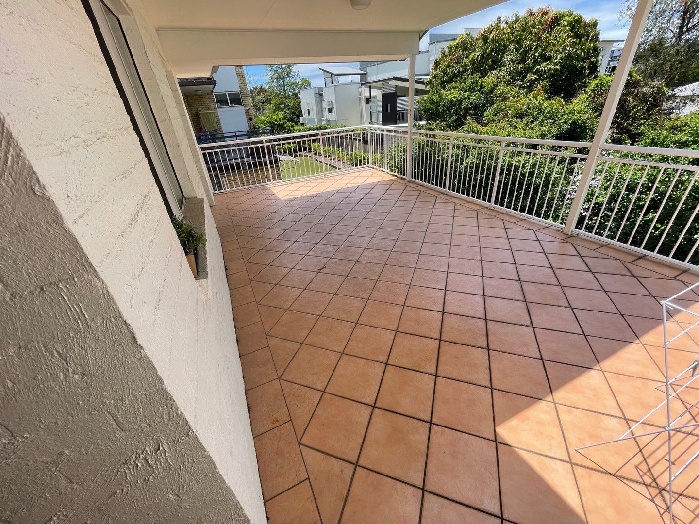 2 bedrooms Apartment / Unit / Flat in 9/20 Underhill Avenue INDOOROOPILLY QLD, 4068