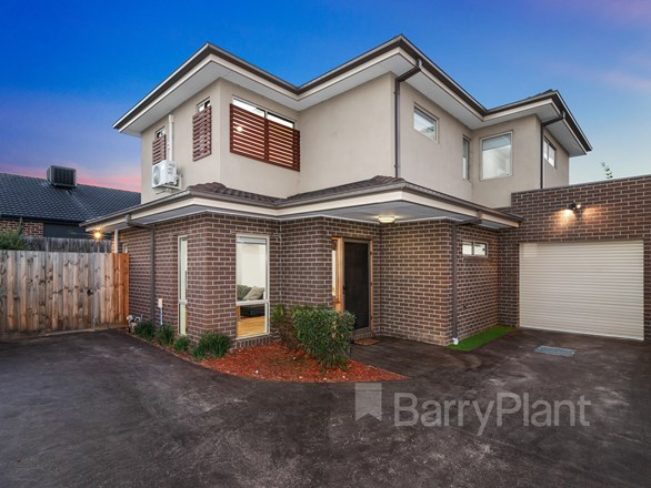 2/135 Berrabri Drive, Scoresby VIC 3179