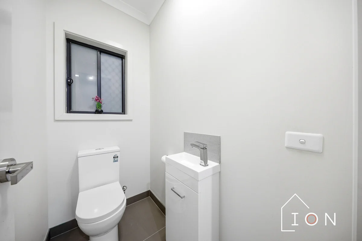 Additional image 25 of 8 Bluebank Avenue, Clyde North VIC 3978