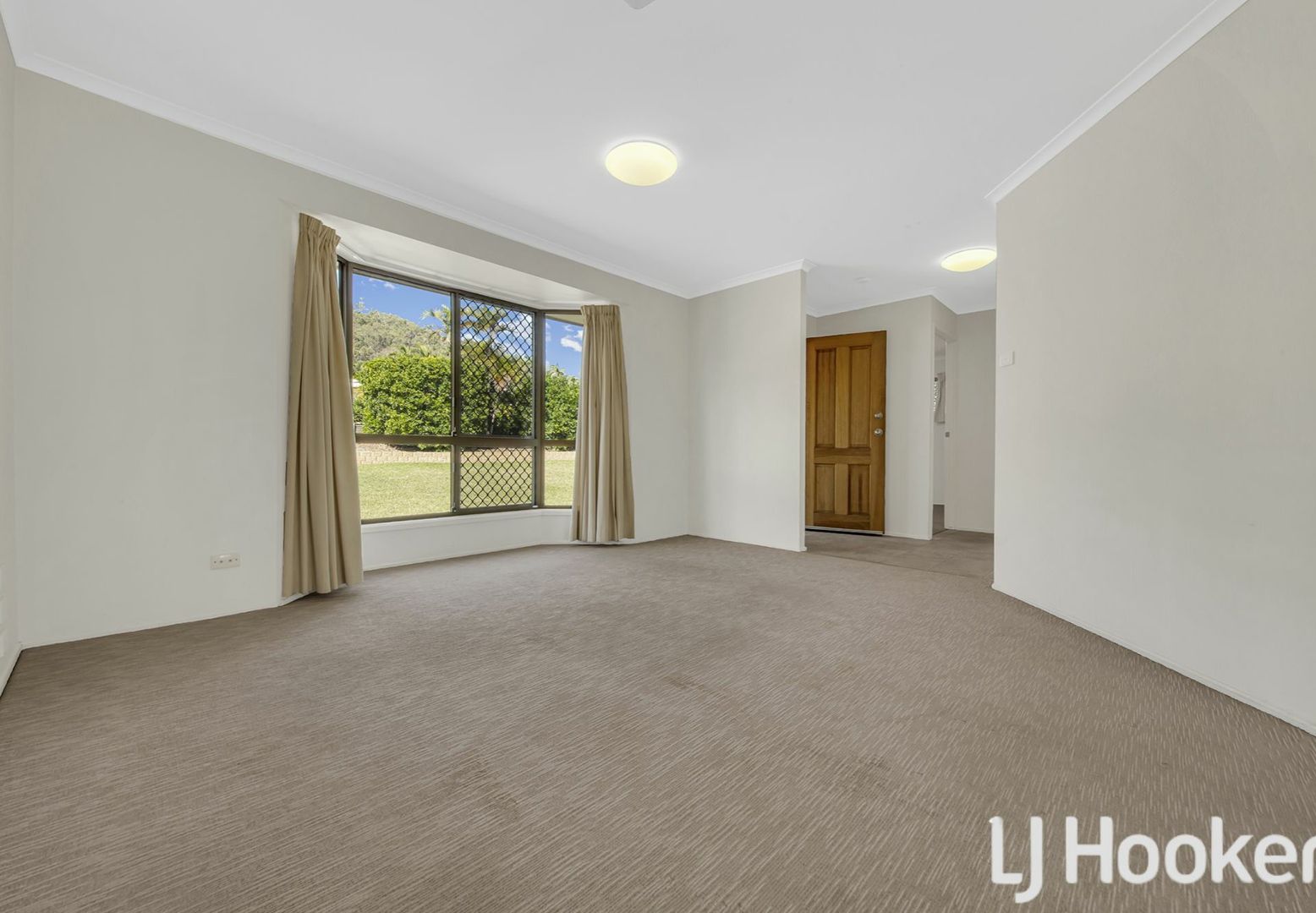 71 Dixon Drive, Telina QLD 4680, Image 2