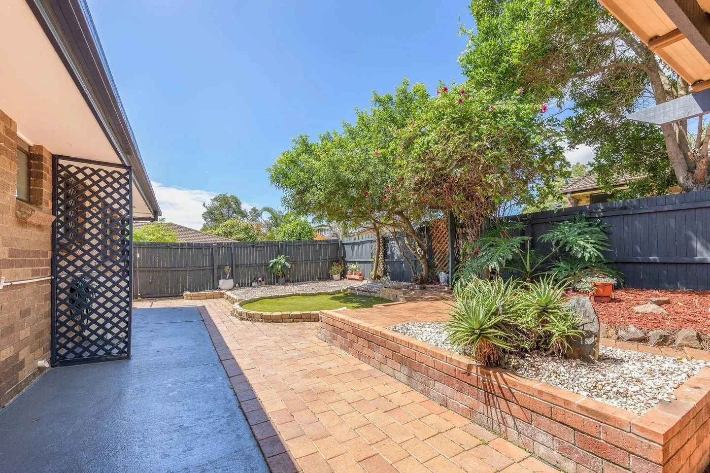 Additional image 20 of 2/18 Elm Court, Labrador QLD 4215