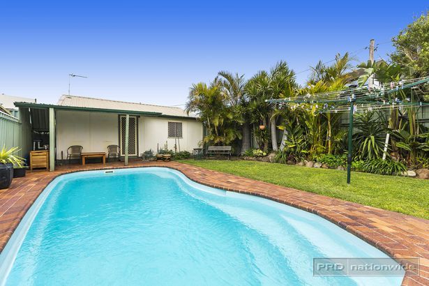 33 Bar Beach Avenue, The Junction NSW 2291, Image 1