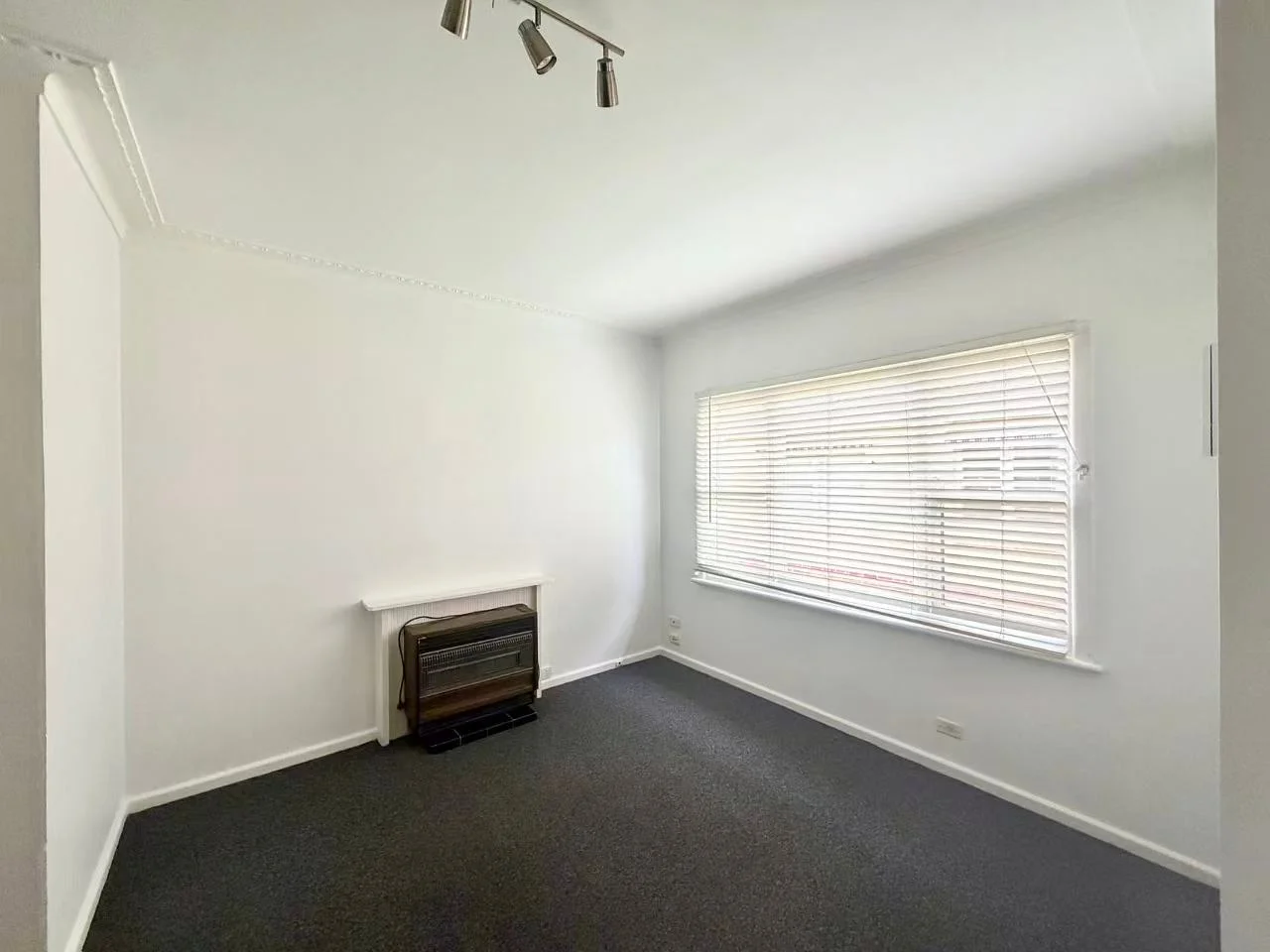 Additional image 4 of 3/102 Truganini Rd, Carnegie VIC 3163