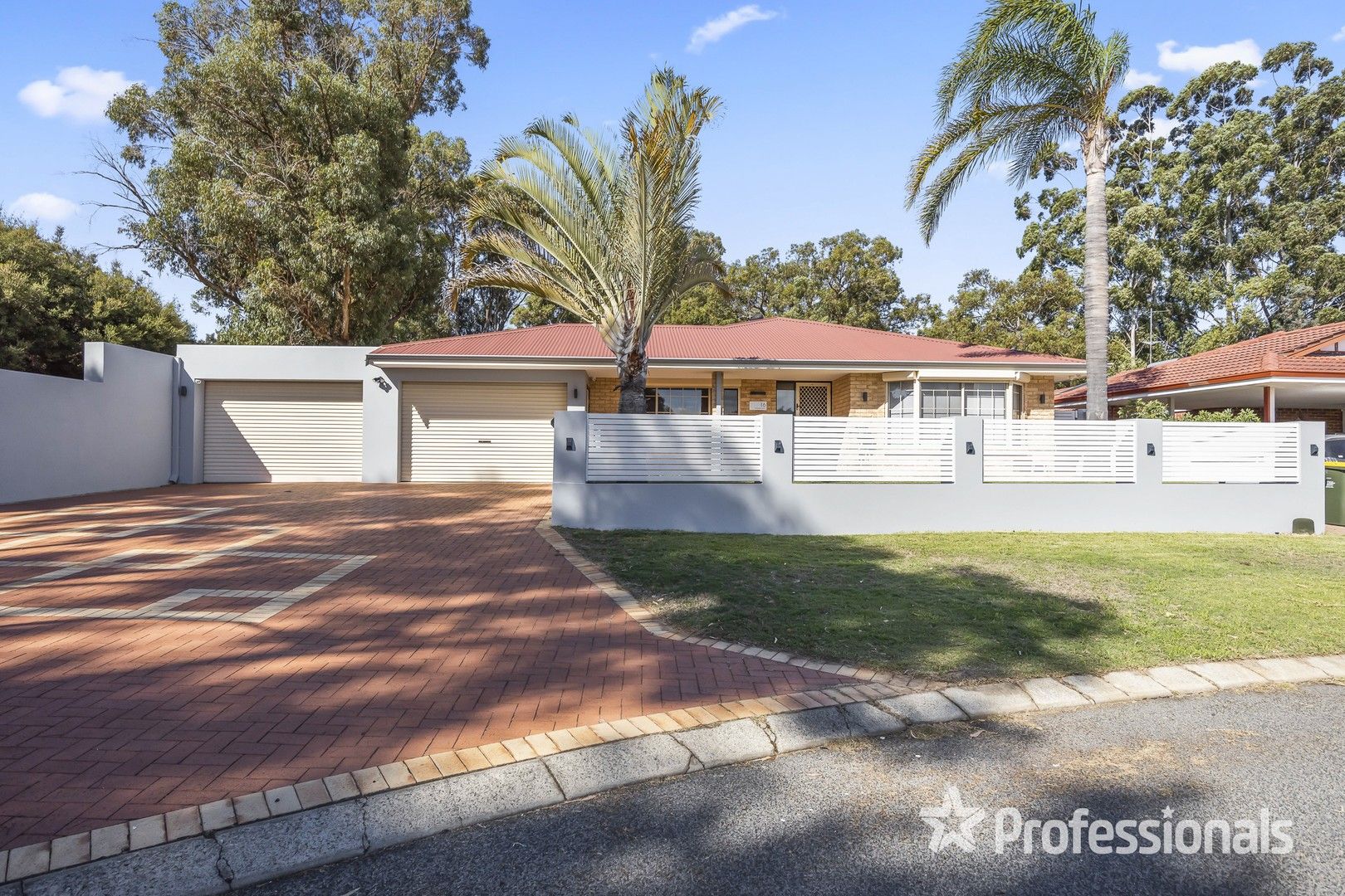 16 Margate Place, Marangaroo WA 6064, Image 0