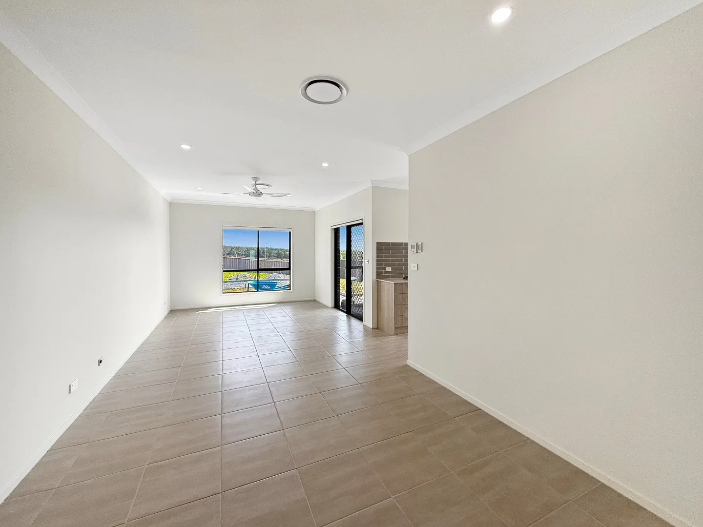 Additional image 4 of 2/25 Loane Cct, Farley NSW 2320