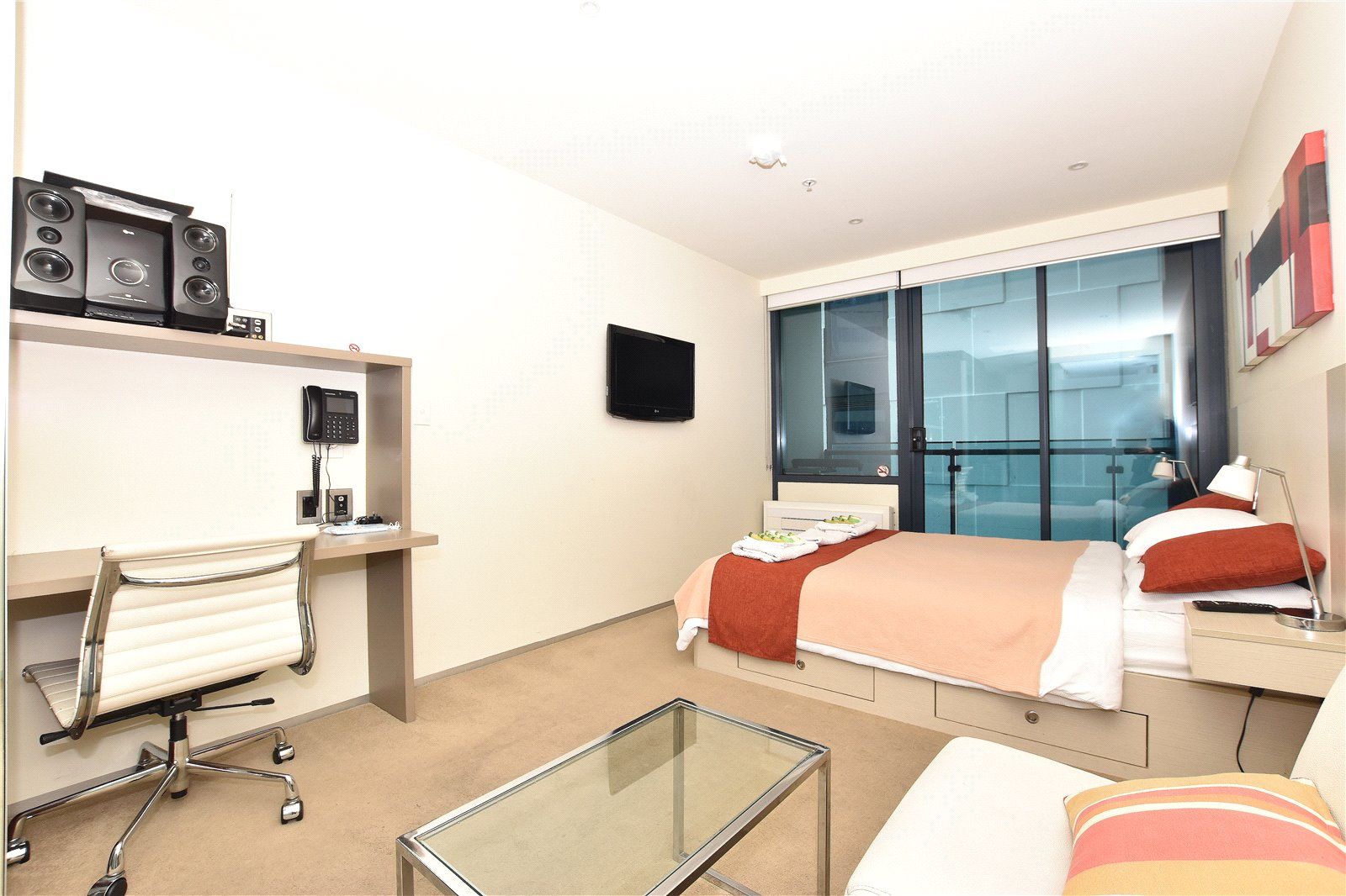 1 bedrooms Apartment / Unit / Flat in 2110/181 Abeckett Street MELBOURNE VIC, 3000