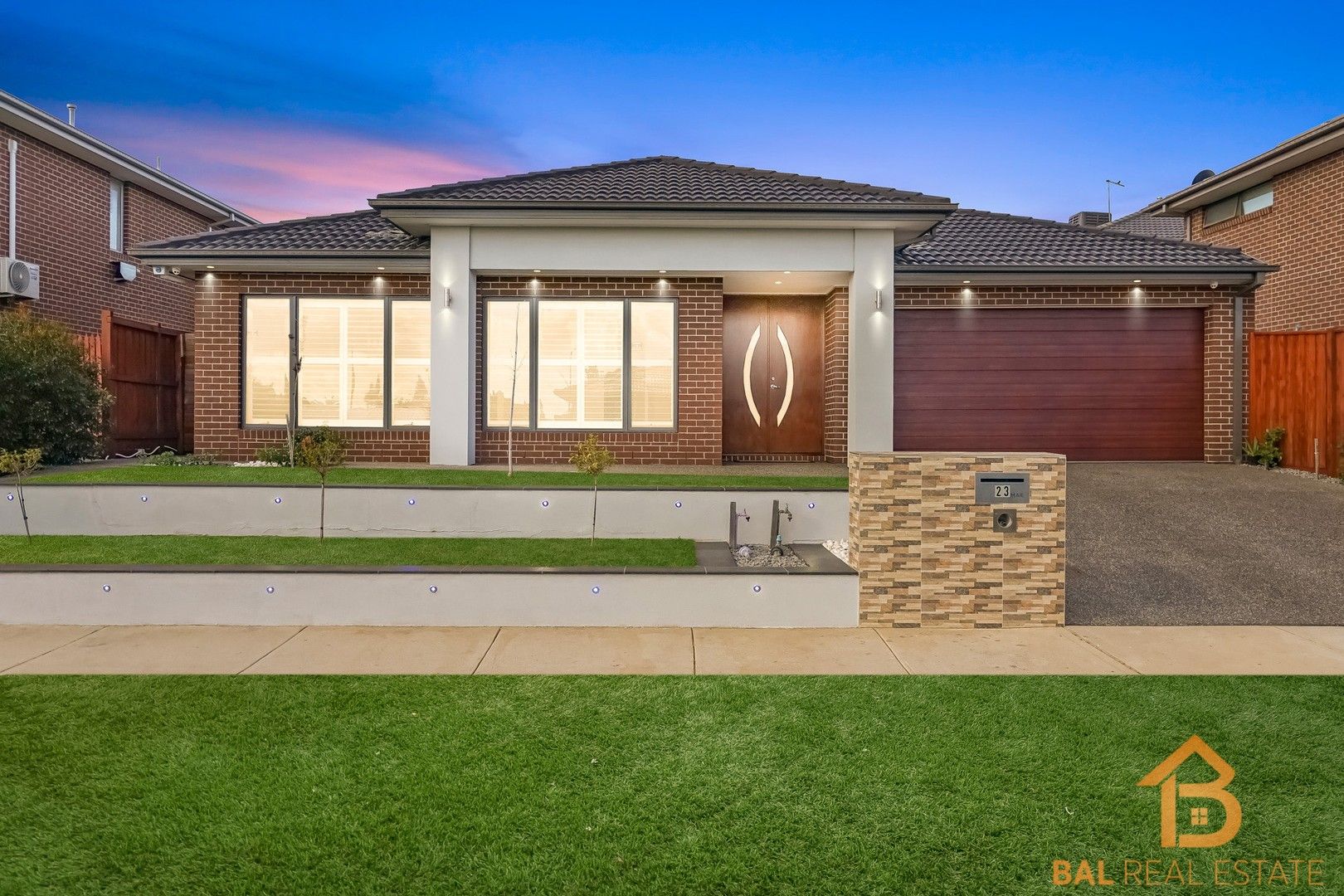 5 bedrooms House in 23 Smile Crescent WYNDHAM VALE VIC, 3024