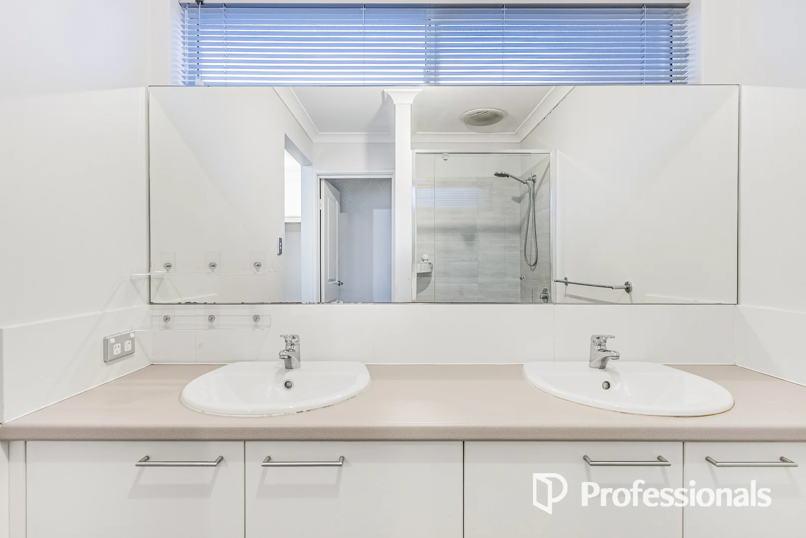 Additional image 17 of 3 Braddock Lane, Caversham WA 6055