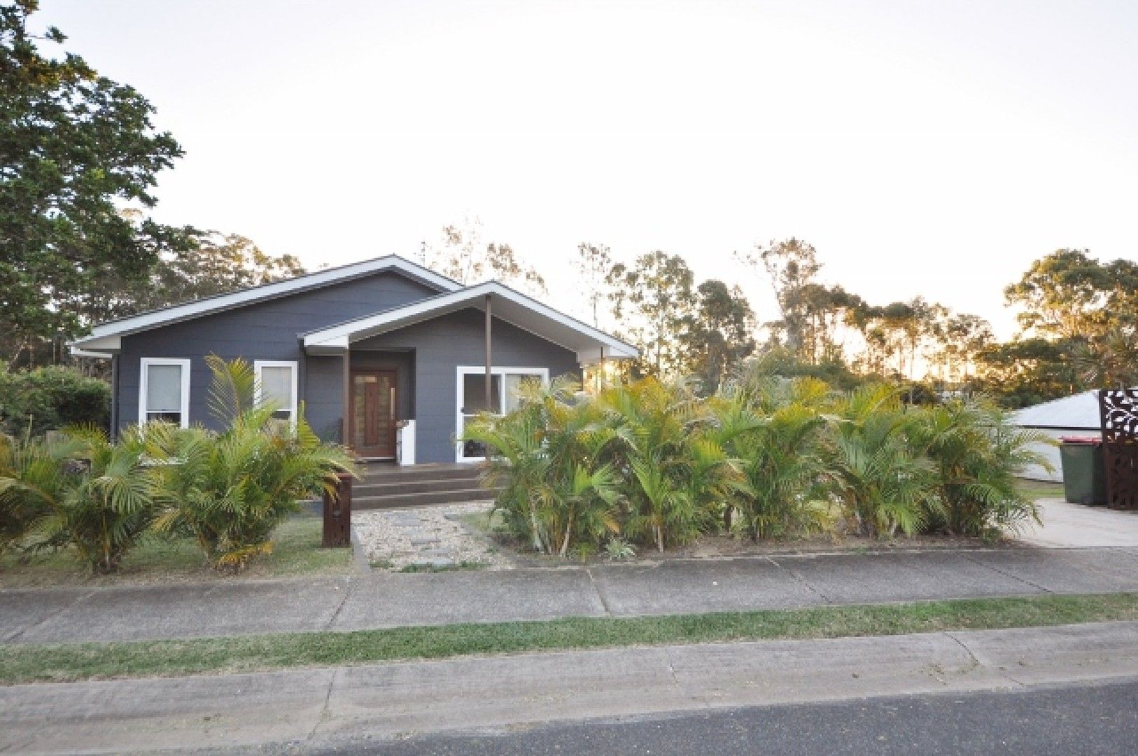 12 Sandpiper Drive, Scotts Head NSW 2447 House For Rent 700 Domain