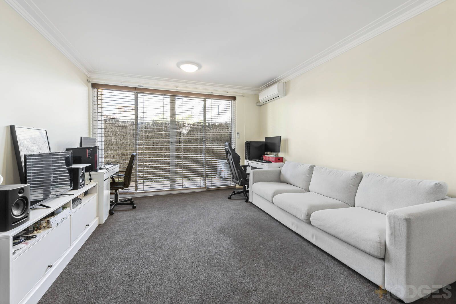 17/56 Beach Road, Hampton VIC 3188, Image 1