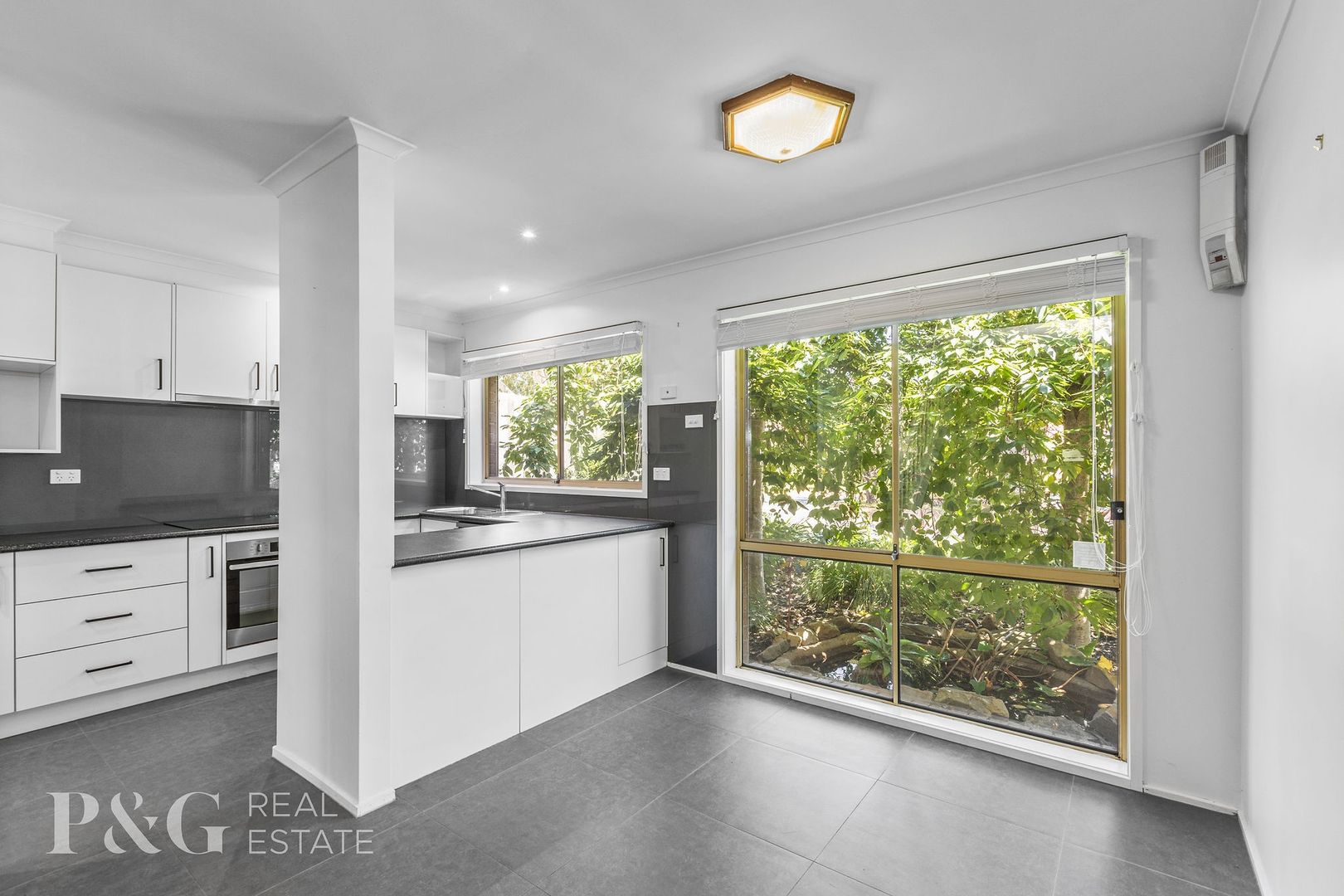 5 Nangwarry Court, Berwick VIC 3806, Image 2