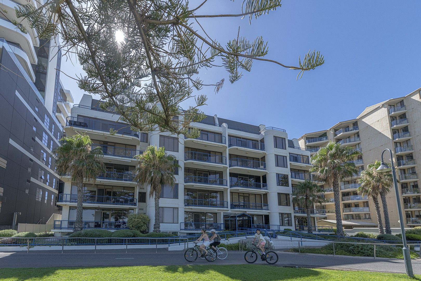 2 bedrooms Apartment / Unit / Flat in 23/9-11 South Esplanade GLENELG SA, 5045