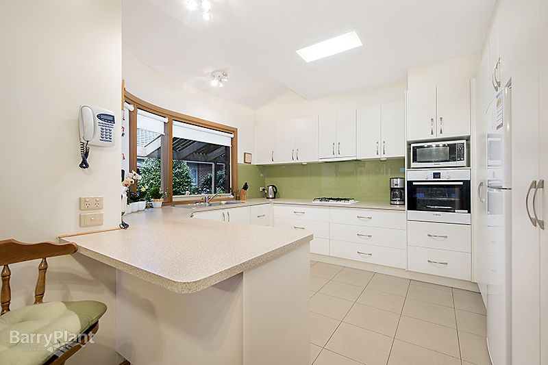 13 Clover Close, Berwick VIC 3806, Image 1