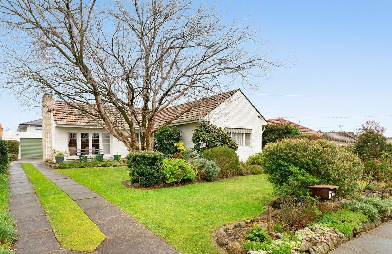 7 Rowena Road, Malvern East VIC 3145 House For Rent 700 Domain