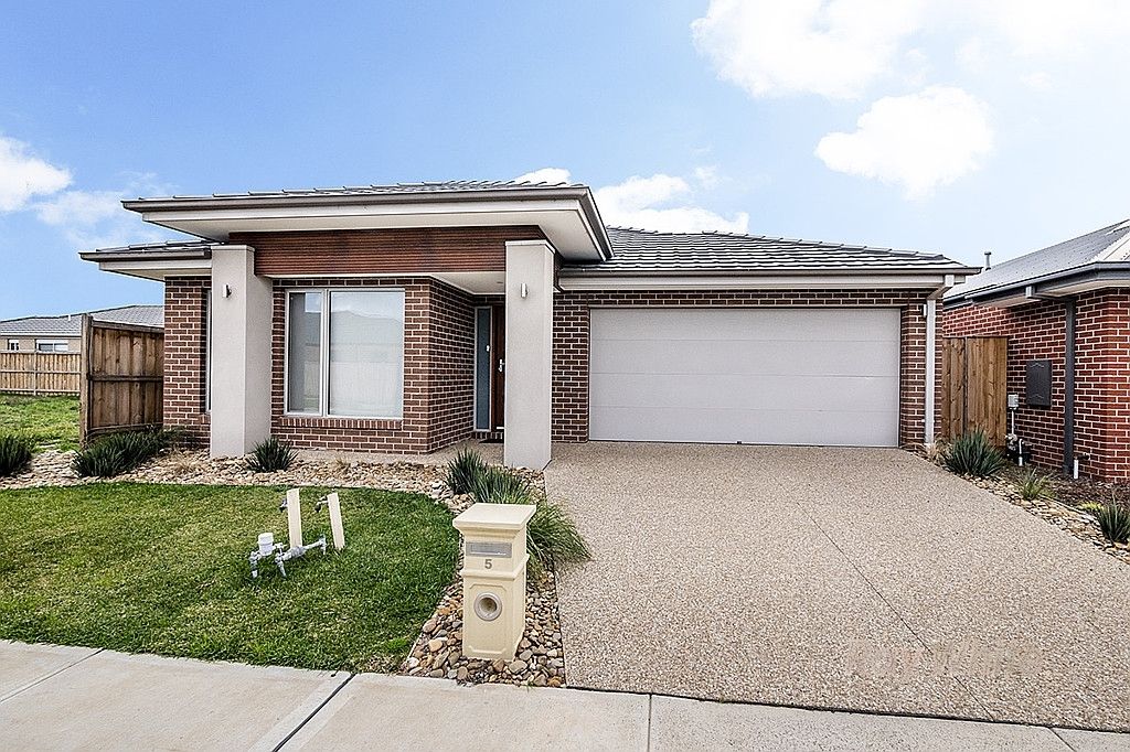 5 Goodison Road, Clyde North VIC 3978 - House For Rent - $580 | Domain