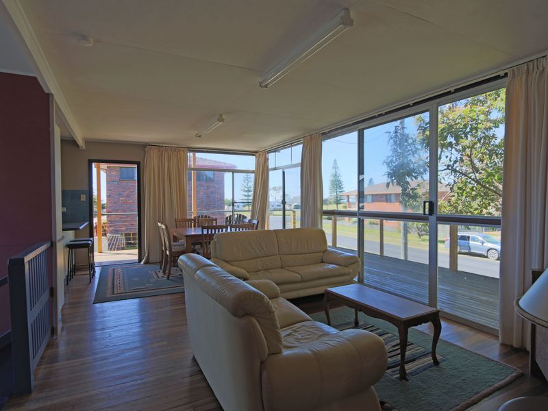 2 Heath Street, Brooms Head NSW 2463, Image 1