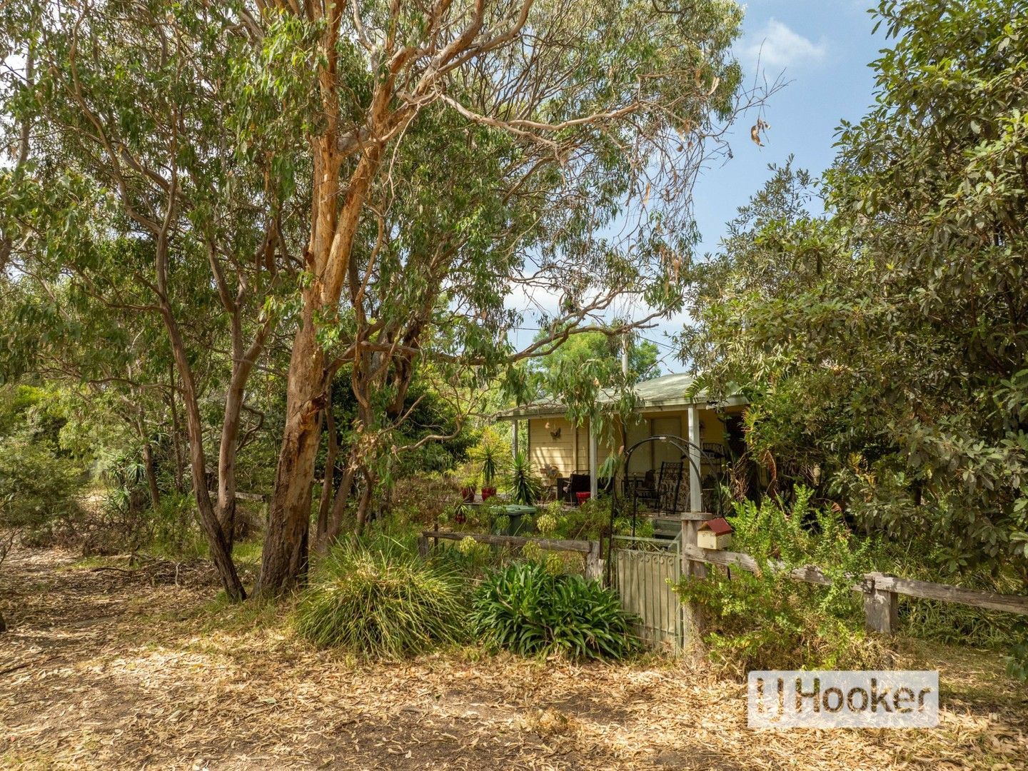 21 Fifth Parade, Raymond Island VIC 3880, Image 0