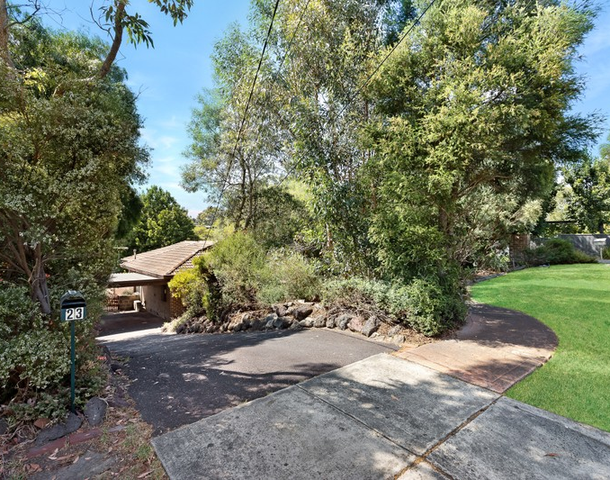 23 Rolling Hills Road, Chirnside Park VIC 3116