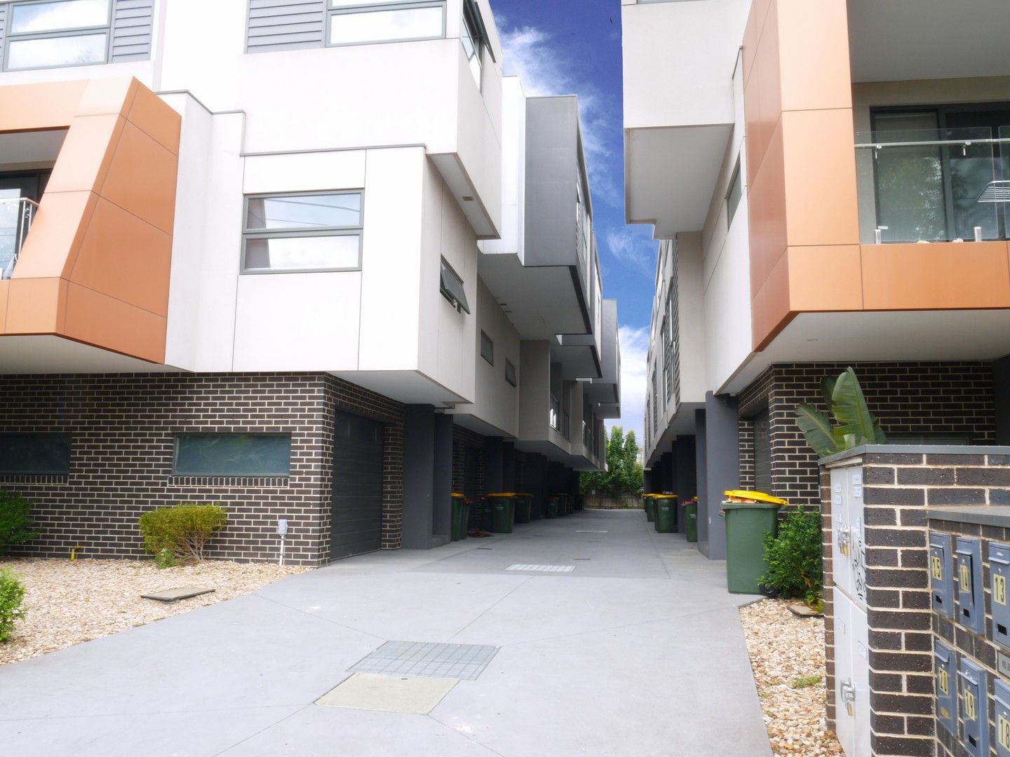 14/7072 St Road, Preston VIC 3072 Townhouse For Rent 570