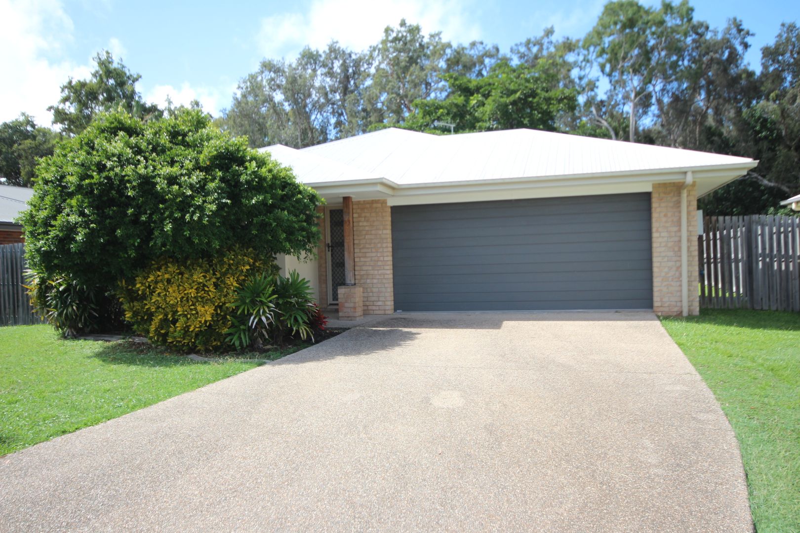 8 Uylsses Way, Armstrong Beach QLD 4737, Image 2