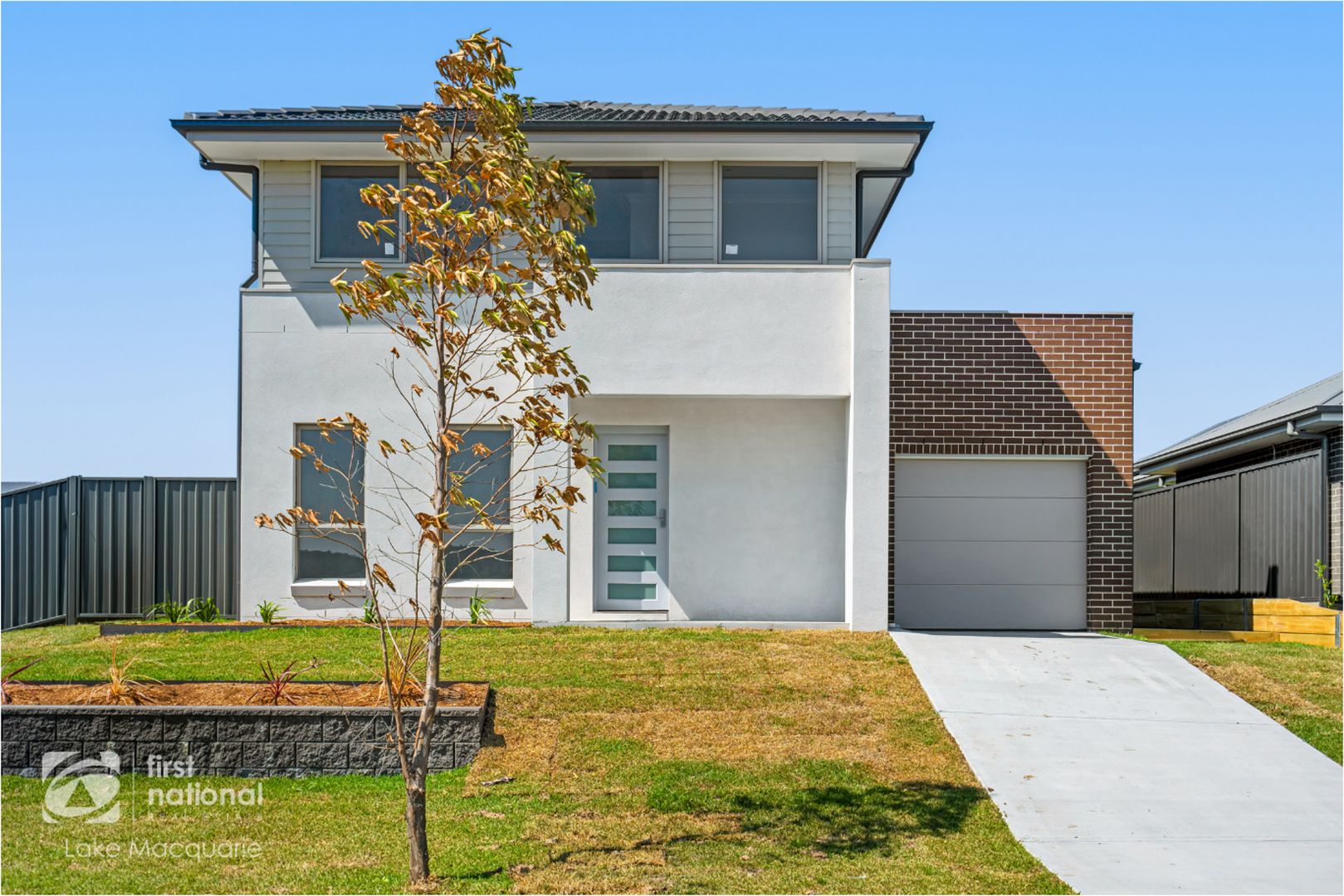 4 bedrooms House in 50 Meya Crescent FLETCHER NSW, 2287