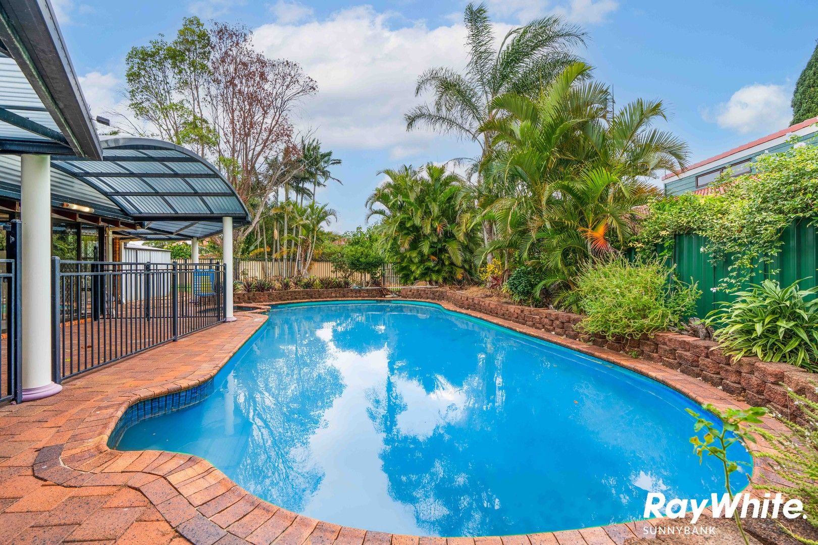 3 bedrooms House in 24 Shylock Crescent SUNNYBANK HILLS QLD, 4109