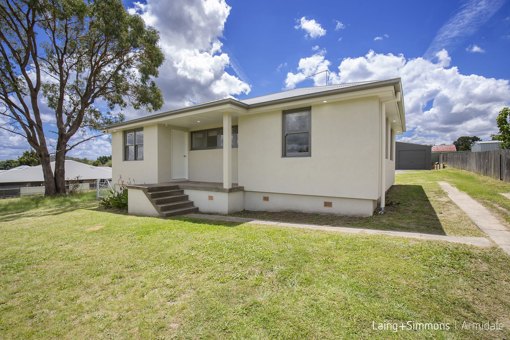 3 Prince Avenue, Uralla NSW 2358, Image 2