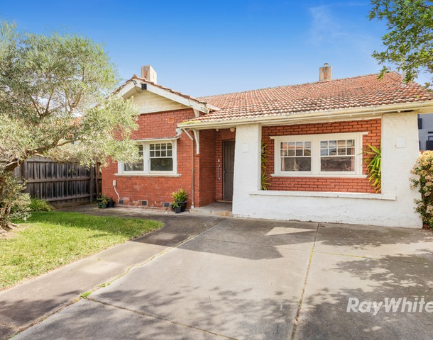 35 Elliott Avenue, Carnegie VIC 3163