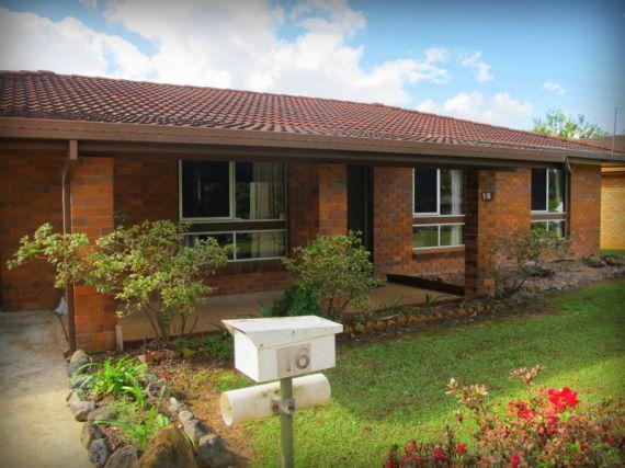 16 Crown Street, Bellingen NSW 2454