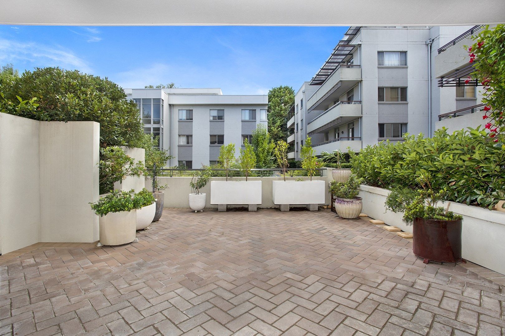 2 bedrooms Apartment / Unit / Flat in 77/15 Darling Street BARTON ACT, 2600