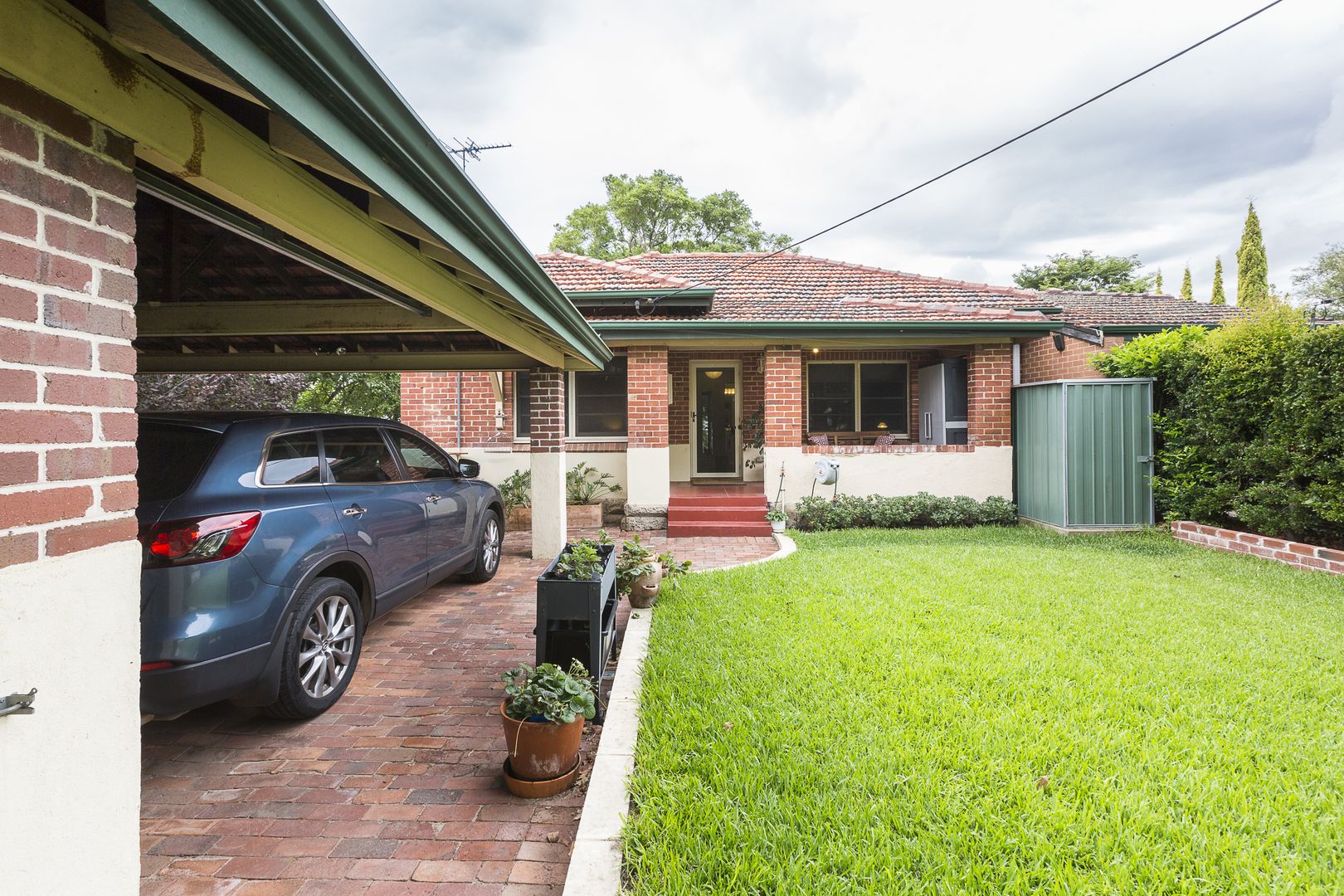 38 Milton Street, Mount Hawthorn WA 6016, Image 2