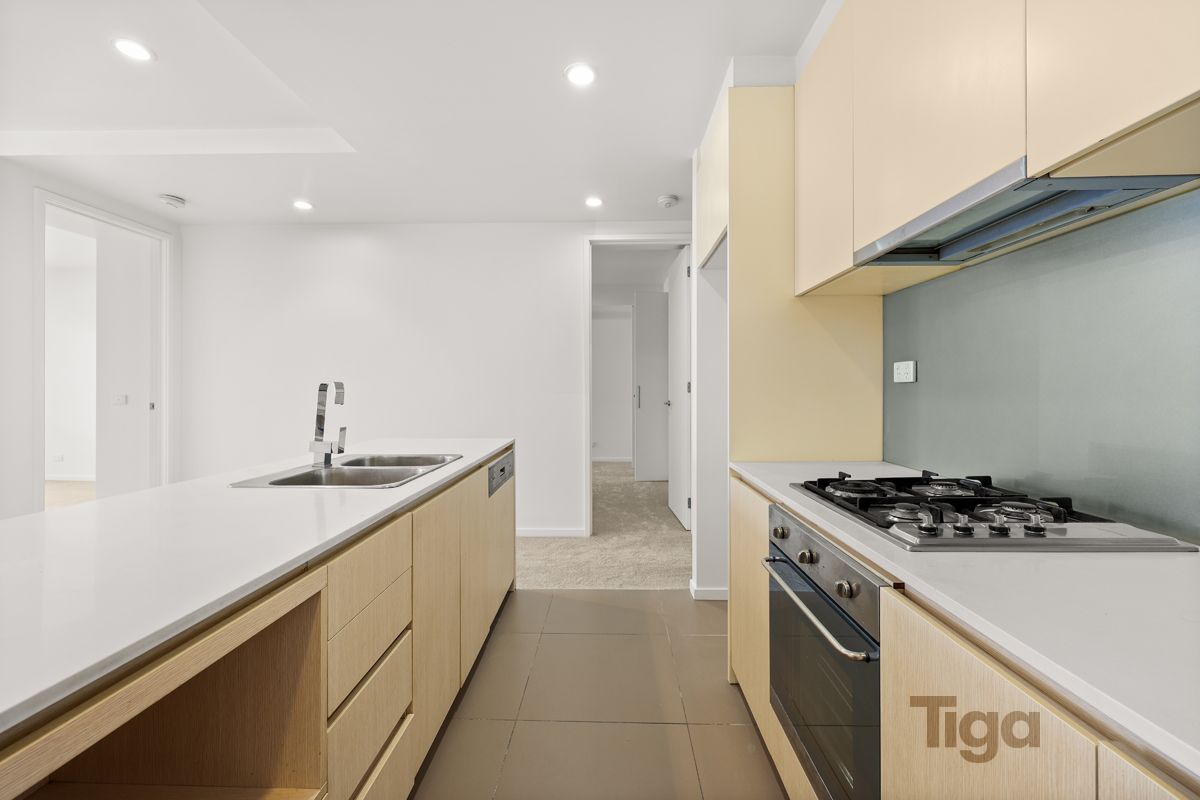 210/18 Berkeley Street, Doncaster VIC 3108, Image 2