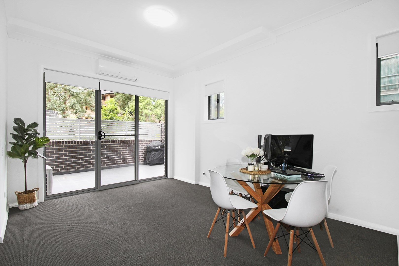 1 bedrooms Apartment / Unit / Flat in 2/20 Good Street WESTMEAD NSW, 2145