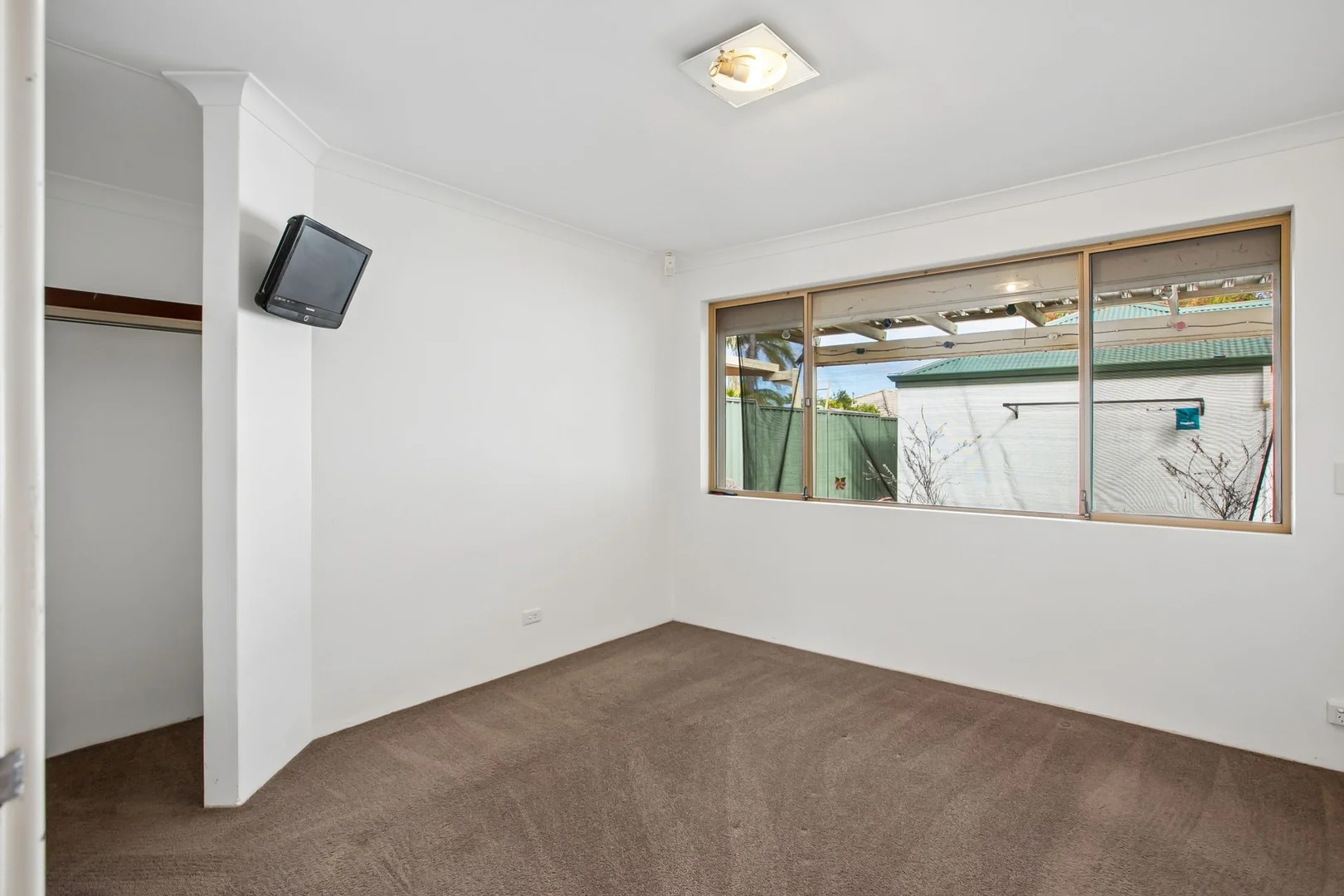 Additional image 6 of 165 Parmelia Avenue, Parmelia WA 6167