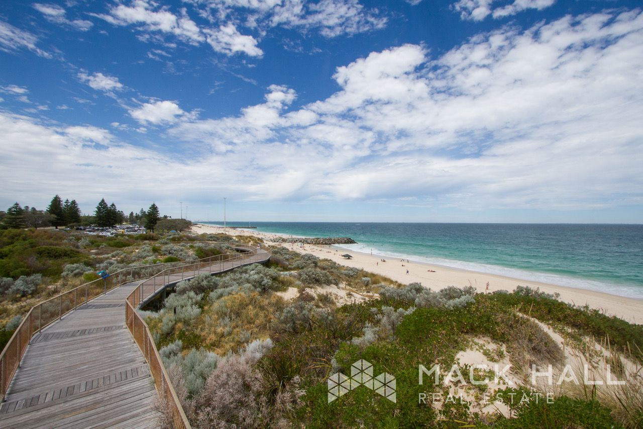 Boronia Crescent, City Beach WA 6015, Image 2