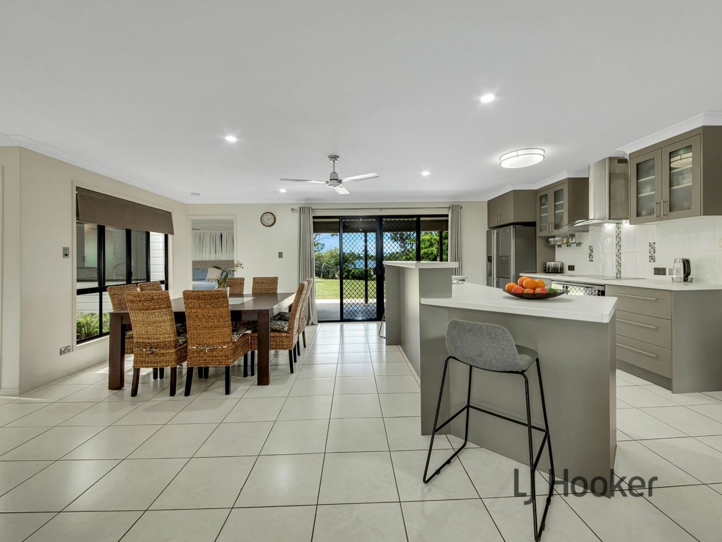 17 Ronald Crescent, Benaraby QLD 4680, Image 2