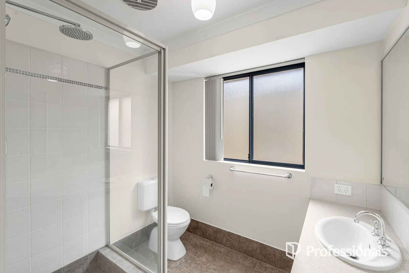 Additional image 17 of 25C Ravenswood Drive, Nollamara WA 6061