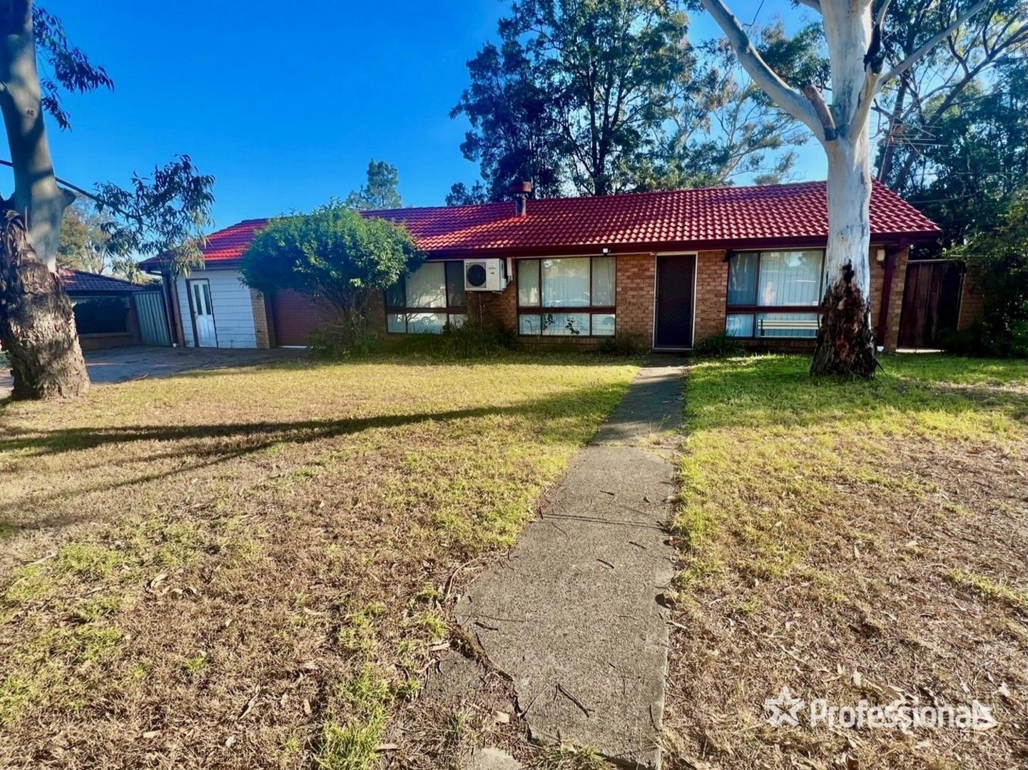 3 bedrooms House in 2 Lawry Place SHALVEY NSW, 2770