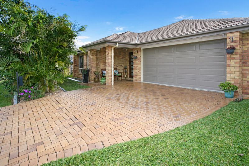 26 Langham Crescent, North Lakes QLD 4509, Image 2