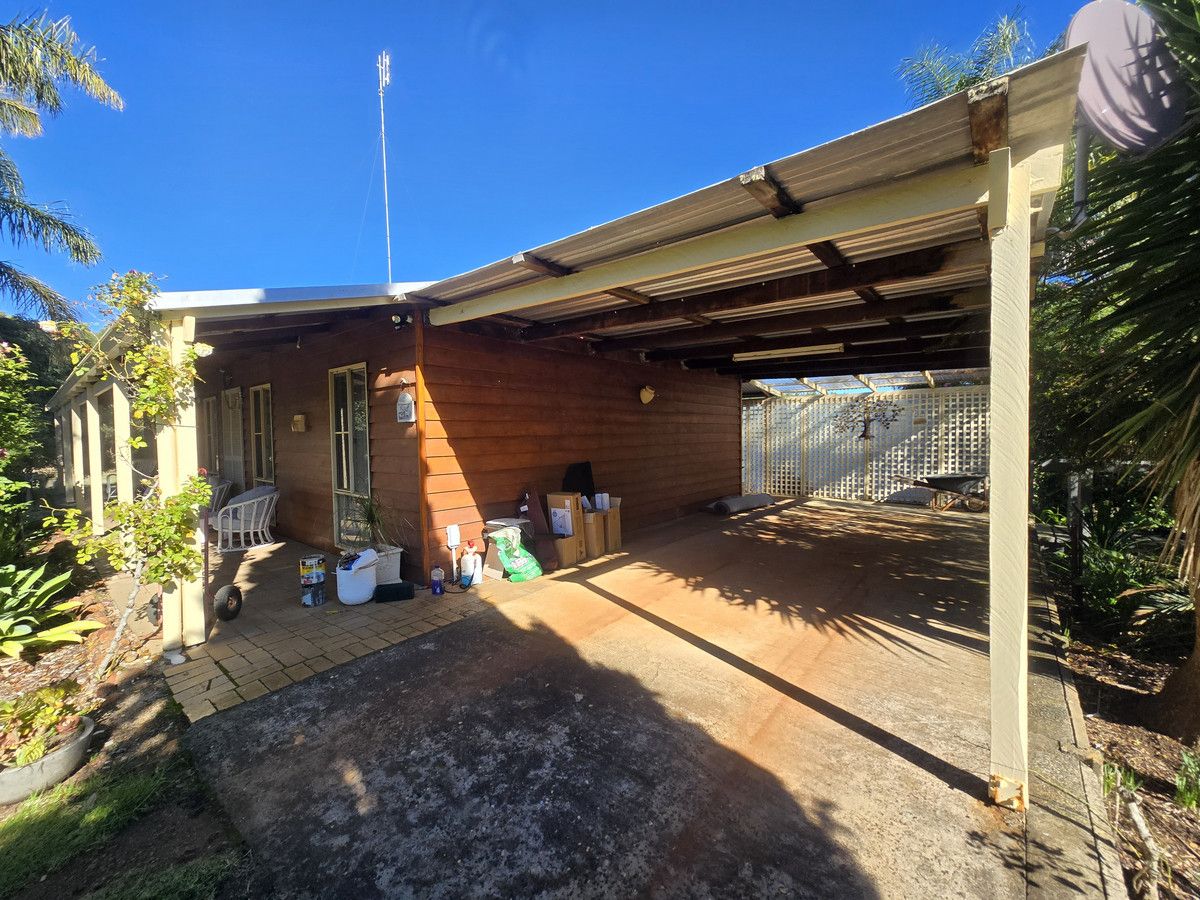 4 bedrooms House in 264 Pozzi Road DINGUP WA, 6258