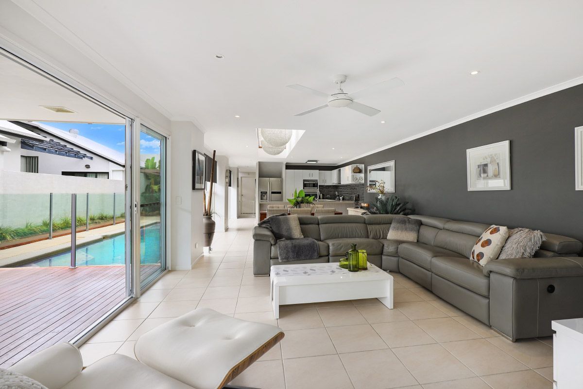 9 Antilles Street, Kawana Island QLD 4575, Image 2