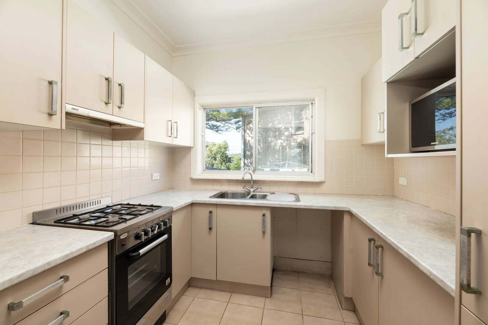 Additional image 4 of 25 Rossford Avenue, Jannali NSW 2226